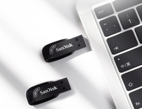 闪迪（SanDisk）32GB USB3.0 U盘 黑 色 小巧便携